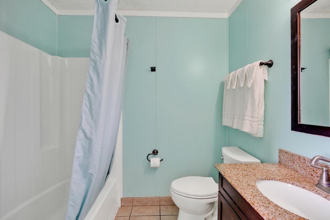 Motel Admiral'S Quarters Kure Beach Zewnętrze zdjęcie